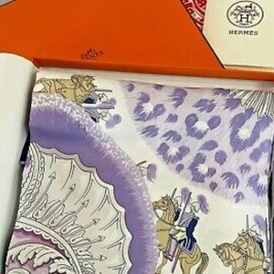 Hermes “ Plumes du Roy “ purple twill silk 90cm scarf